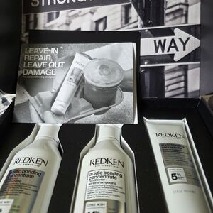 Redken Acidic Bonding Concentrate Hair Care Set